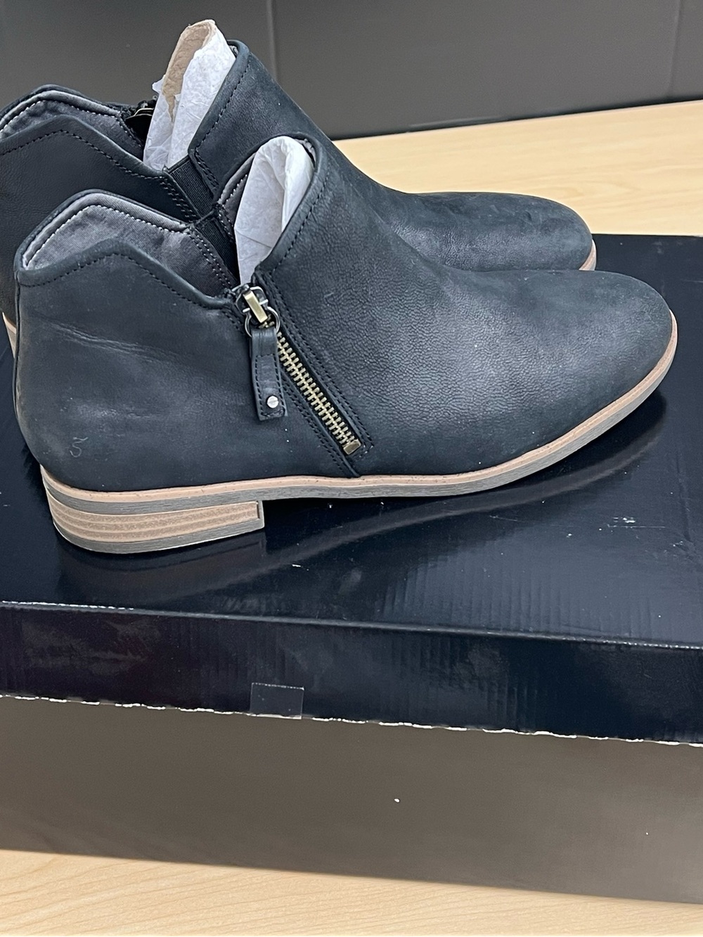 Dr. Scholl's Black Leather Chukka Zip Boots